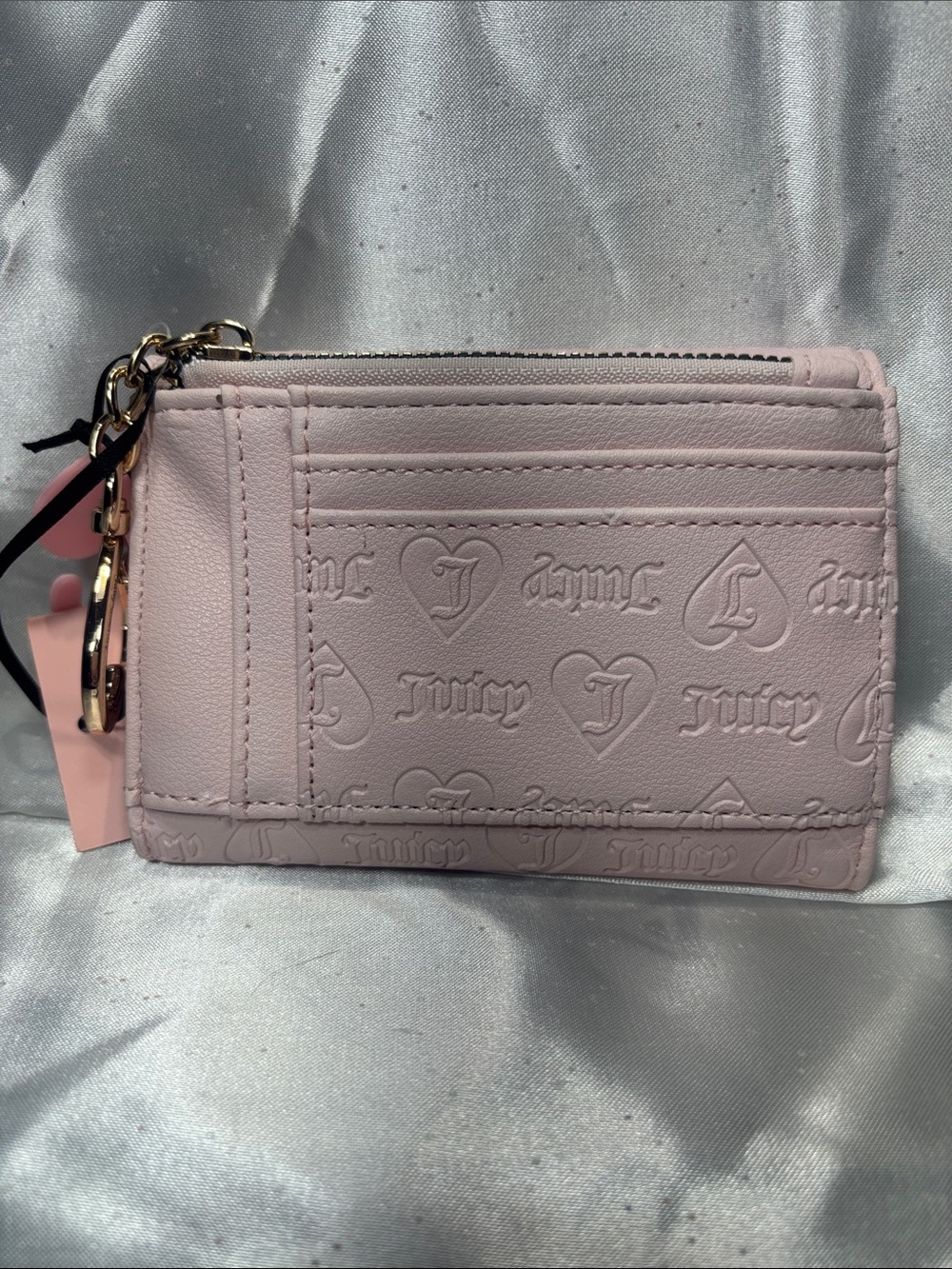 NWT Juicy Couture Light Pink Embossed Trifold Wallet - Picture 2 of 3